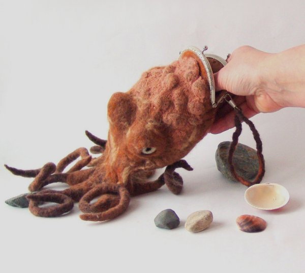 octopus purse