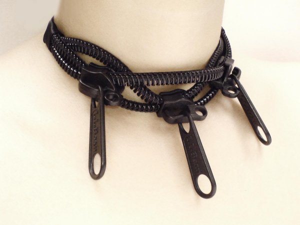 zipper choker necklace