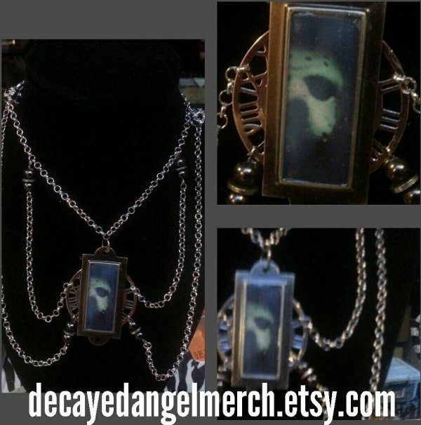 horror necklaces