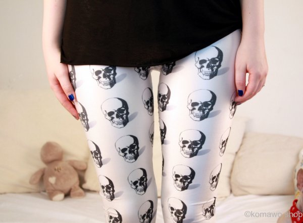 skull leggings