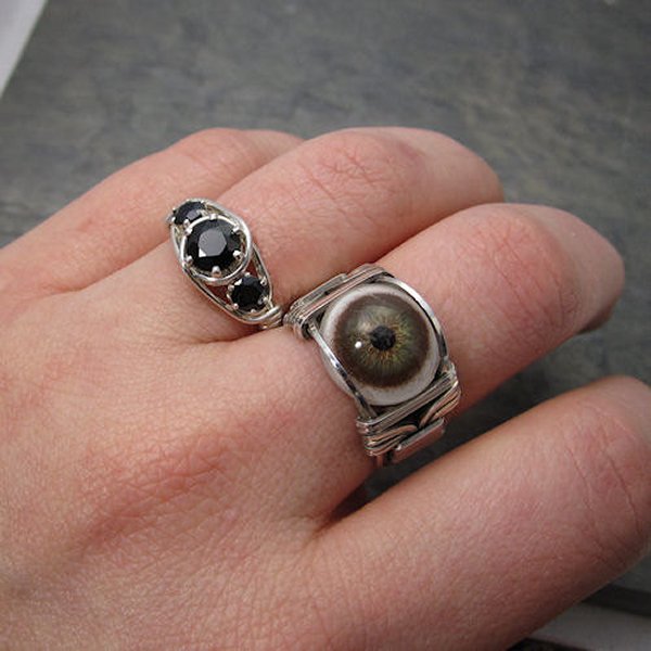 Green Glass Eyeball Ring