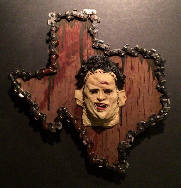 Holy Freddy On A Cross - Horror Movie Wall Sculptures