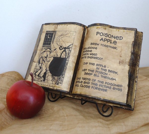 Poisoned Apple Witch Spell