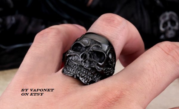 Black Skull Ring