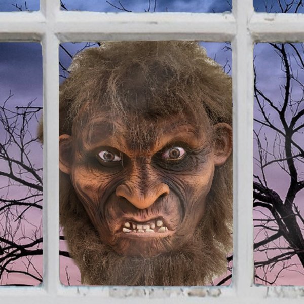 Sasquatch Scary Peeper