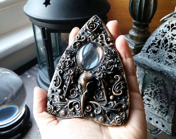 Ouija Board Skull Planchettes