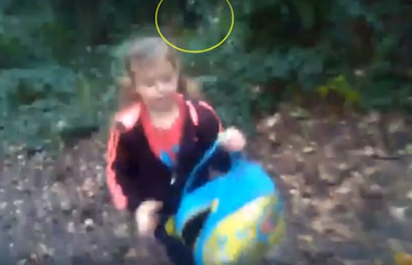 Scarecrow Terrorizes UK Family