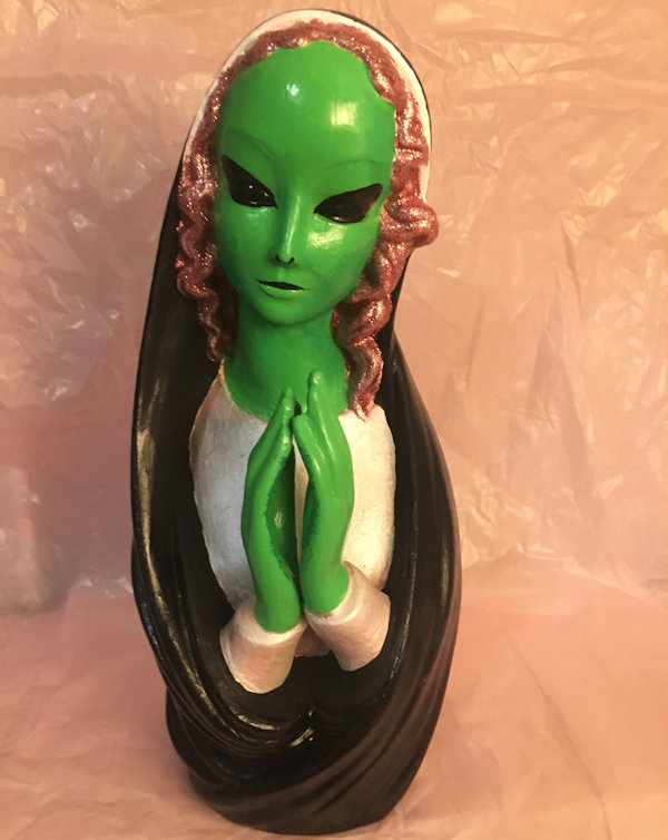 Alien Mother Statue