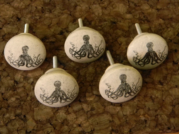 Kraken Door Knobs - Perfect for Cabinet Doors in Hell