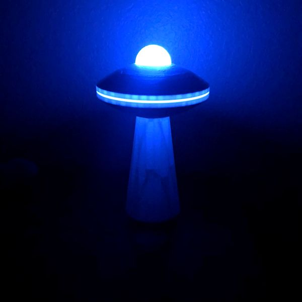 UFO with Tractor Beam Lamp