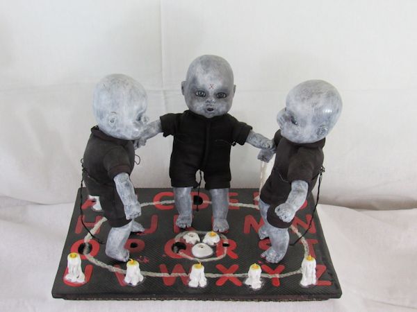 Zombie Horror Dolls Seance Scene