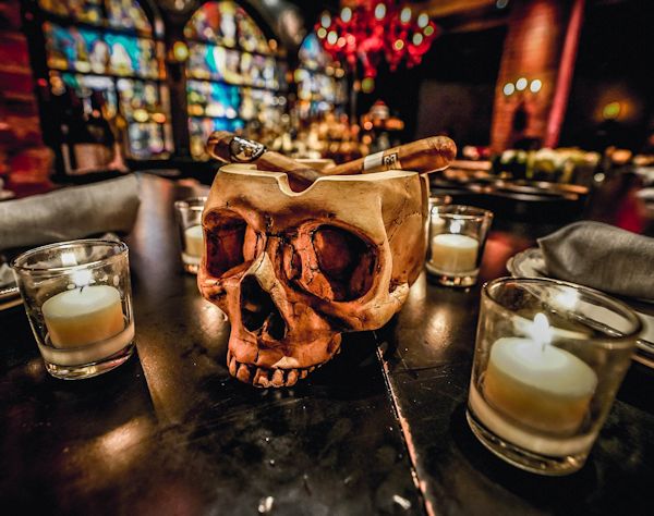 Skull Cigar Ashtray - Smoke 'Em If Ya Got 'Em