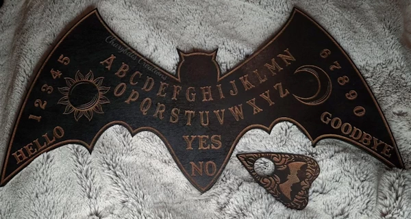 Bat Ouija Board - Go Batty Summoning Spirits